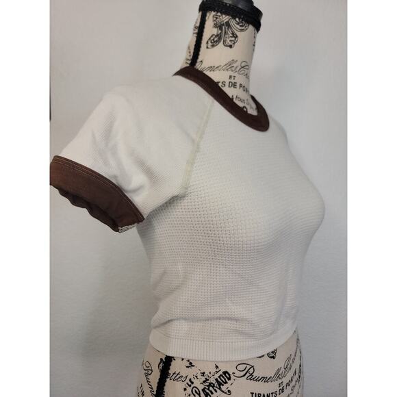 out from under urban outfitters Cap Sleeve Crop Top Beige Brown Baby Tee M/L - Picture 2 of 6